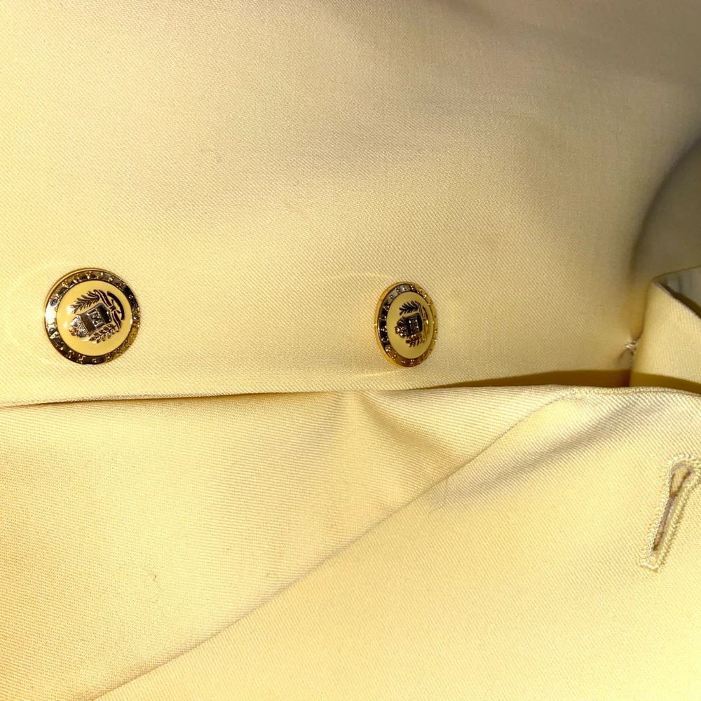 Escada Yellow Blazer - Picture 2 of 8